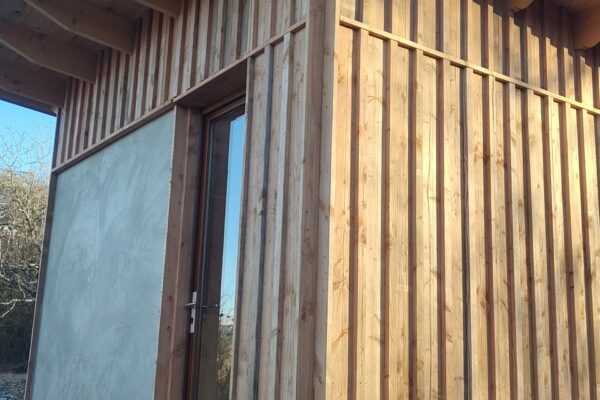 2512-Cabane-Mens-Préfabrication-pieux bois-chanvre-44